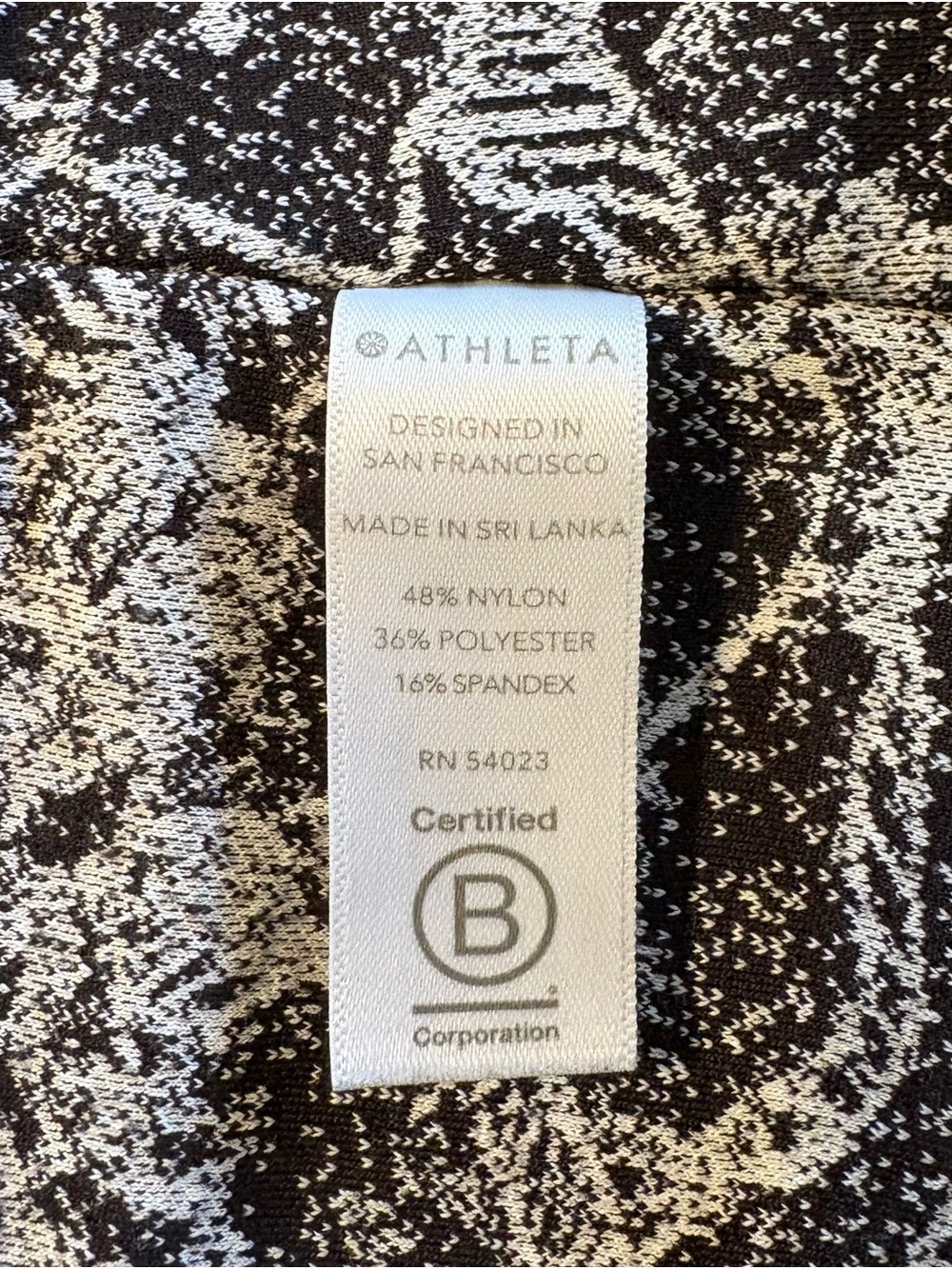 Athleta Elation Graffiti 7/8 Tight XL Floral Print Yoga Leggings Athleisure - Picture 7 of 12